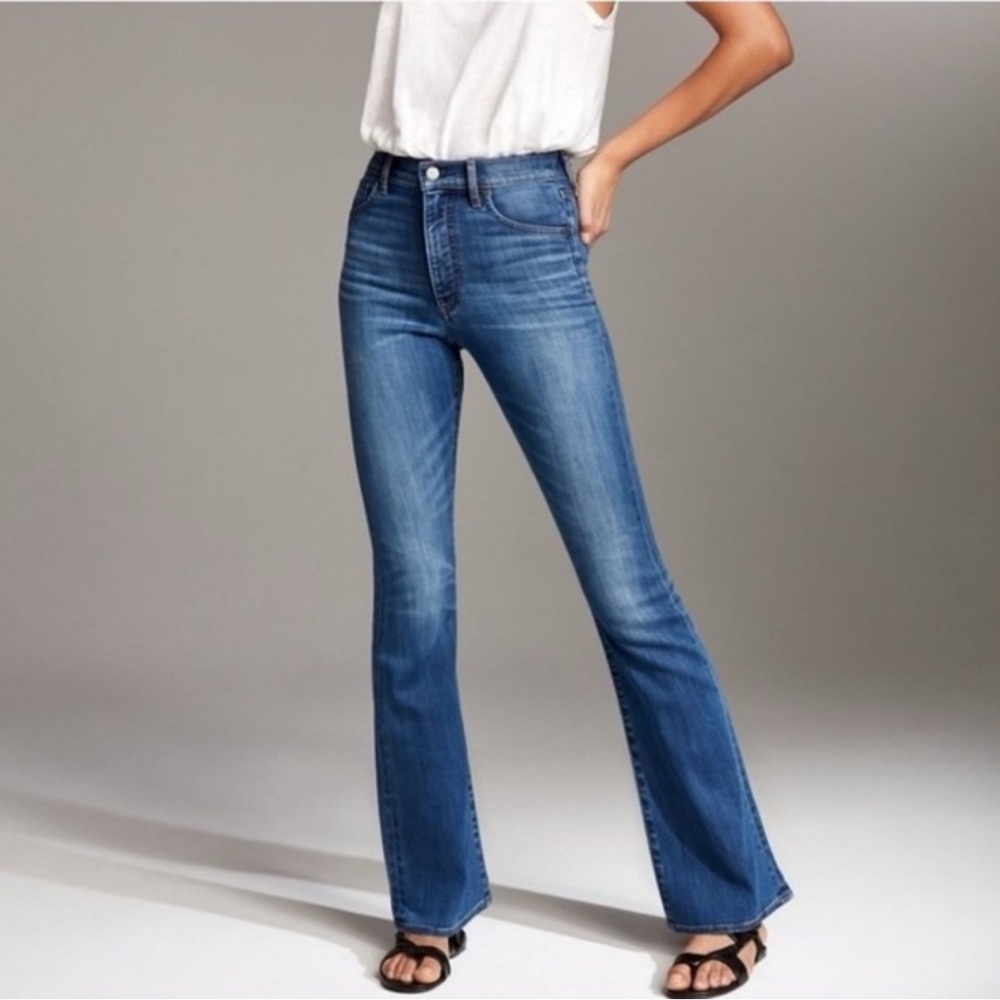 Aritzia Denim Forum The Jane Mid Rise Boot Blue Jeans Size 24 NWT